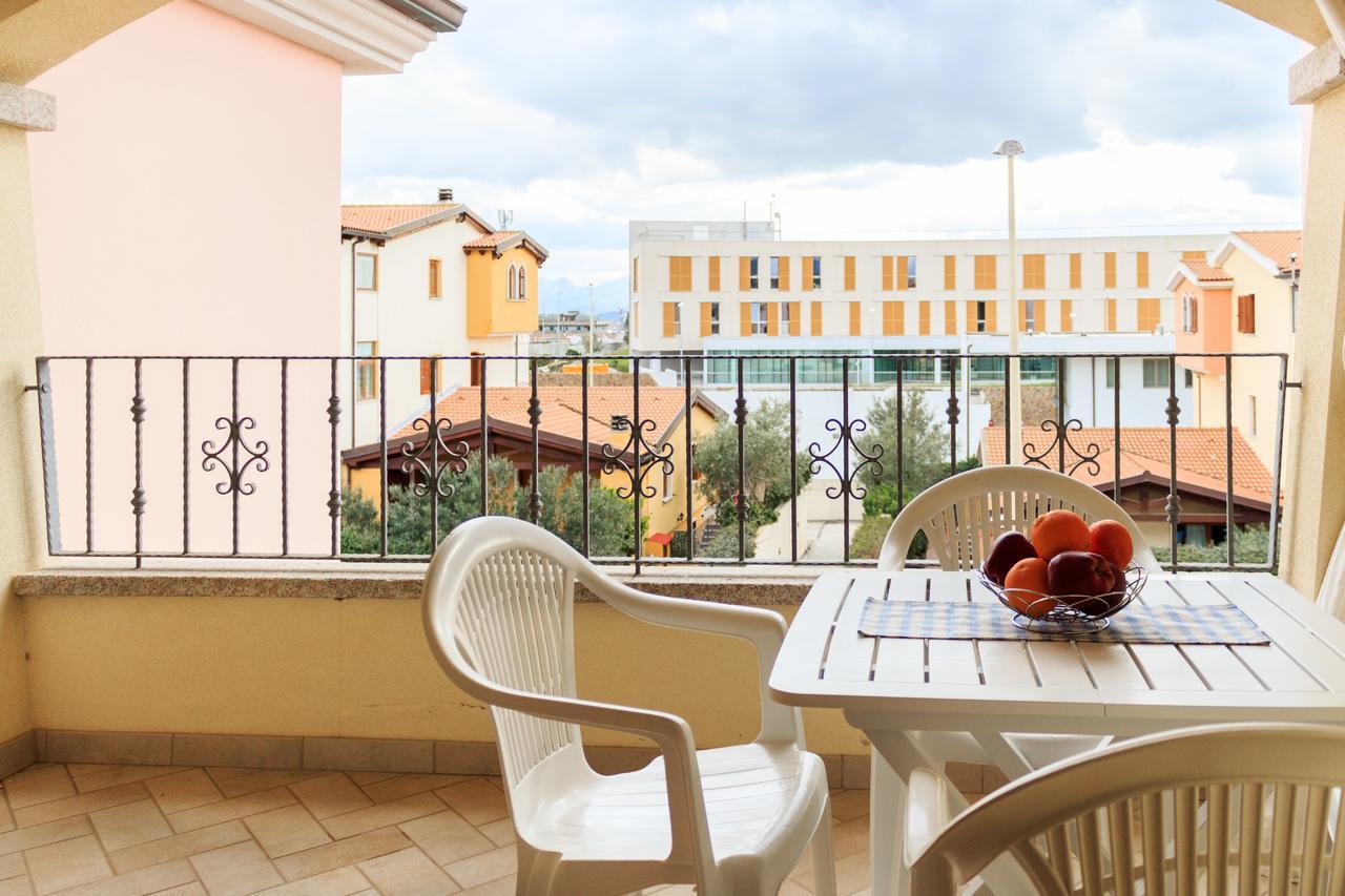 Sanpietroburgo 22 Appartement Olbia Buitenkant foto