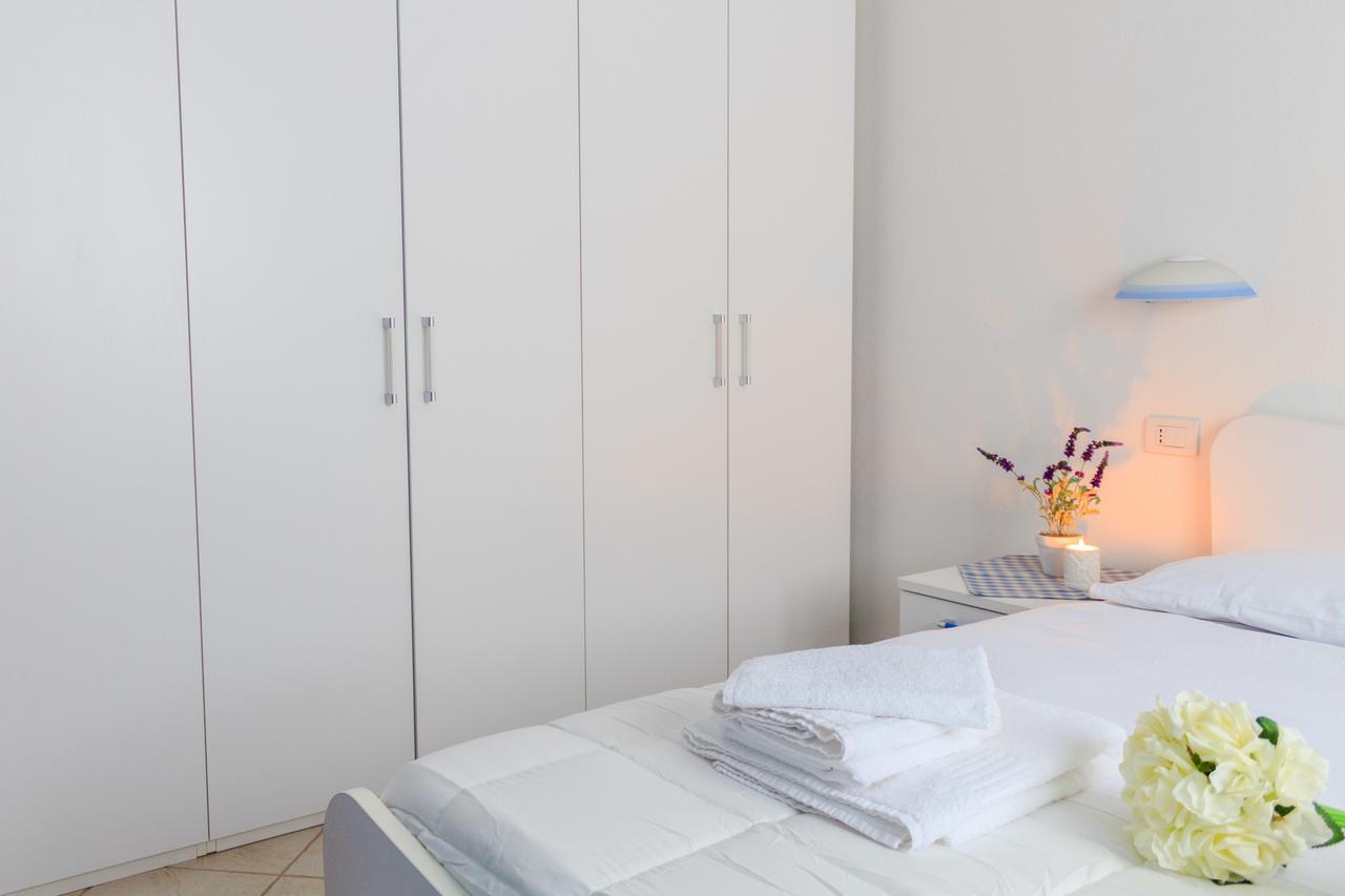 Sanpietroburgo 22 Appartement Olbia Buitenkant foto