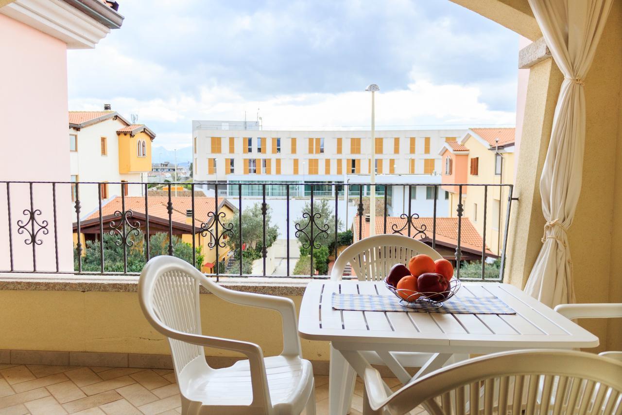 Sanpietroburgo 22 Appartement Olbia Buitenkant foto